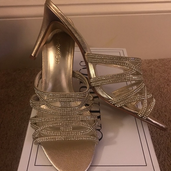 Shoes - Picture 3 of 4